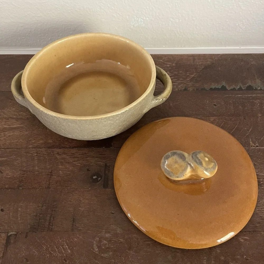 Winfield Pottery Covered Soup / Mini Casserole Dish